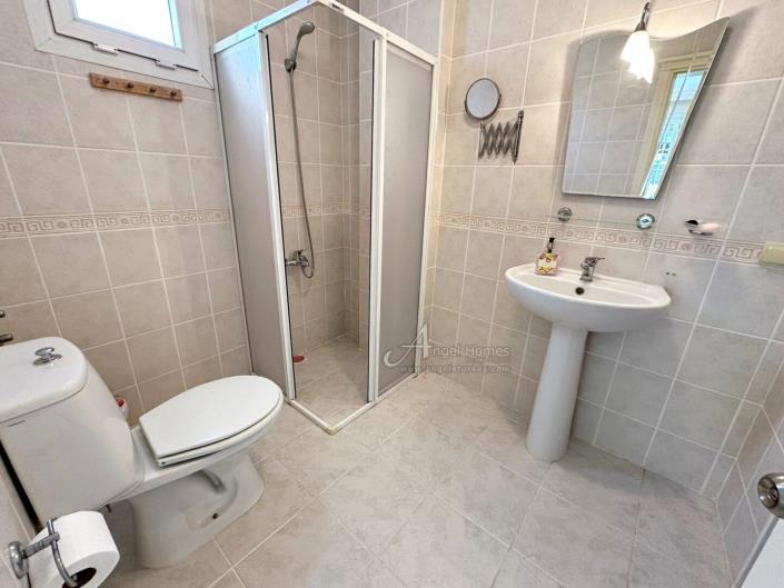 Image No.12-4 Bed Villa for sale