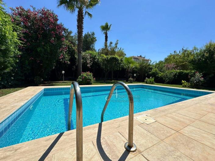 Image No.4-4 Bed Villa for sale