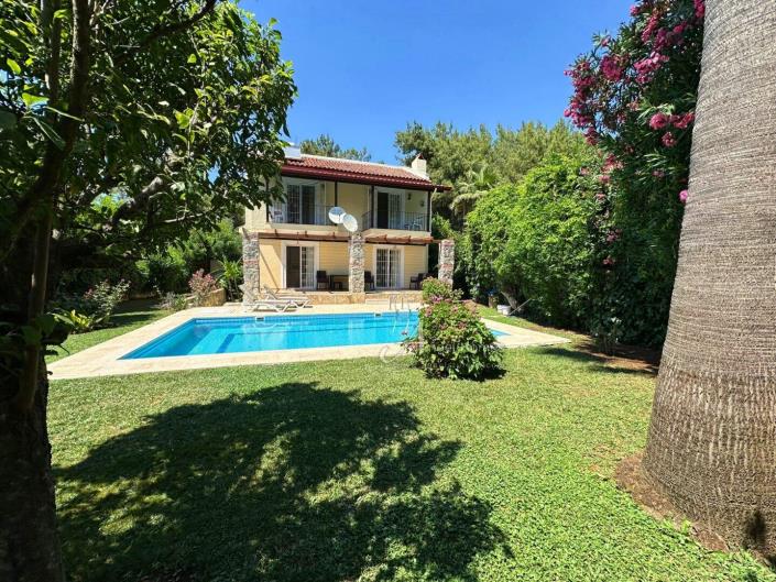 Image No.2-4 Bed Villa for sale