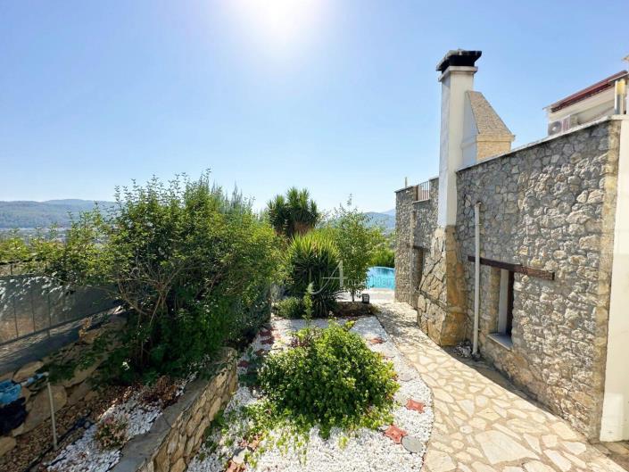 Image No.6-3 Bed Villa / Detached for sale