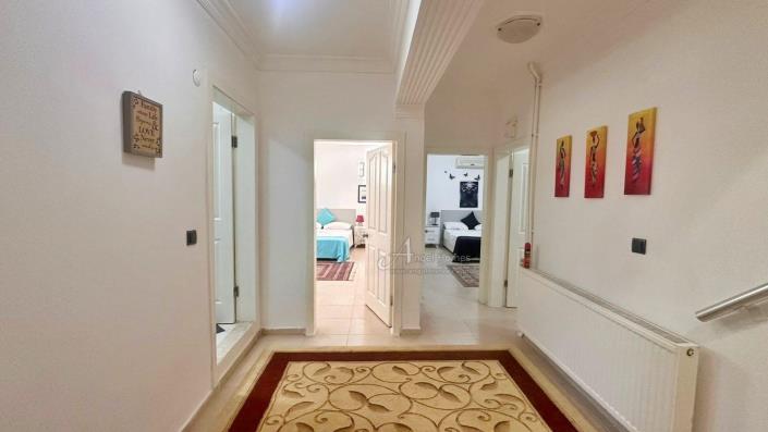 Image No.22-4 Bed Apartment for sale