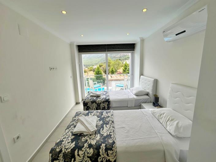 Image No.31-4 Bed Villa for sale