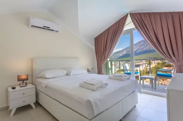 Image No.41-4 Bed Villa for sale