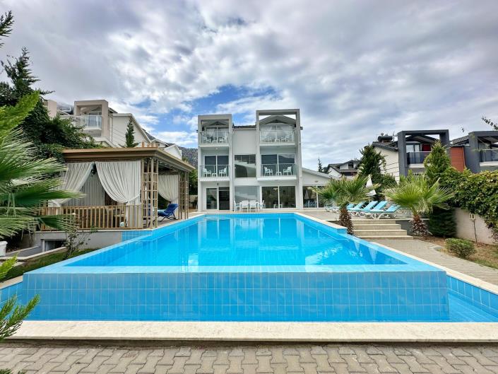 Image No.9-4 Bed Villa for sale