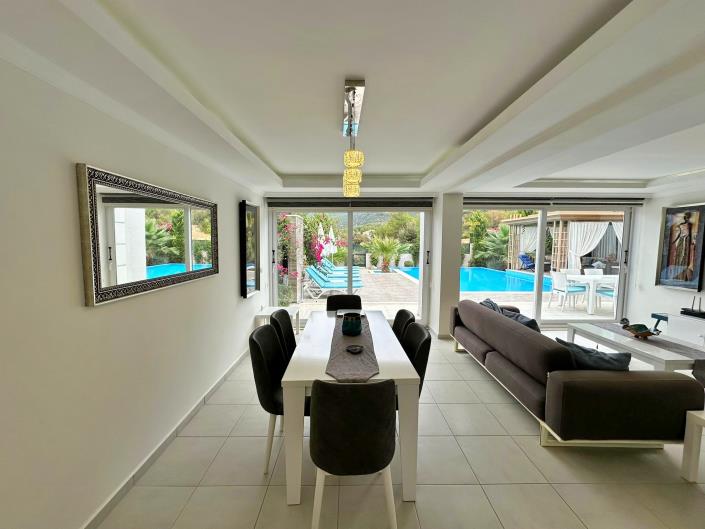 Image No.21-4 Bed Villa for sale