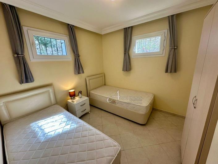 Image No.18-3 Bed Apartment for sale