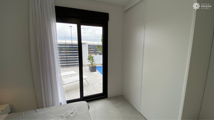 Image No.38-2 Bed House for sale