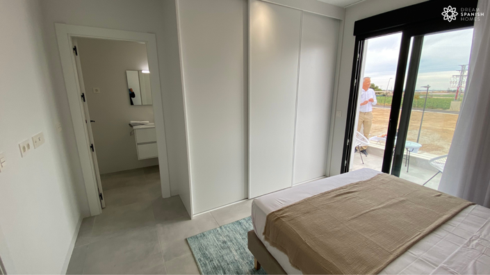 Image No.41-2 Bed House for sale