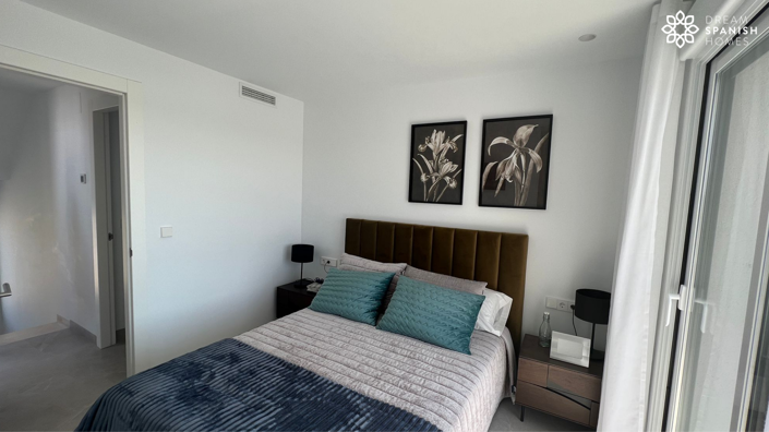 Image No.7-3 Bed House for sale