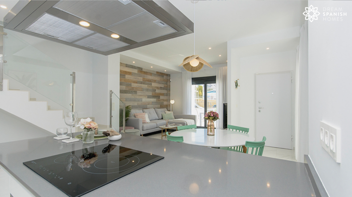 Image No.10-3 Bed House for sale