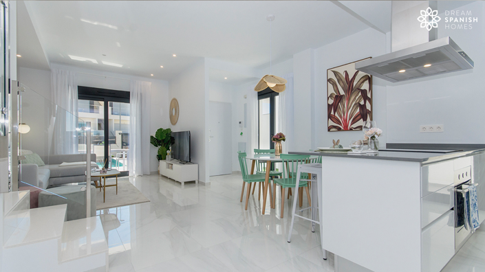 Image No.15-3 Bed House for sale