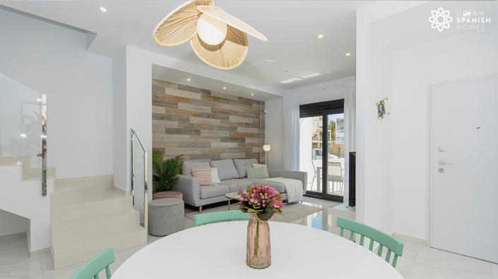 Image No.17-3 Bed House for sale