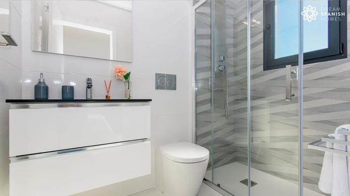 Image No.31-3 Bed House for sale