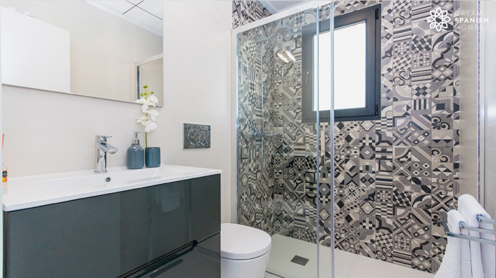 Image No.37-3 Bed House for sale