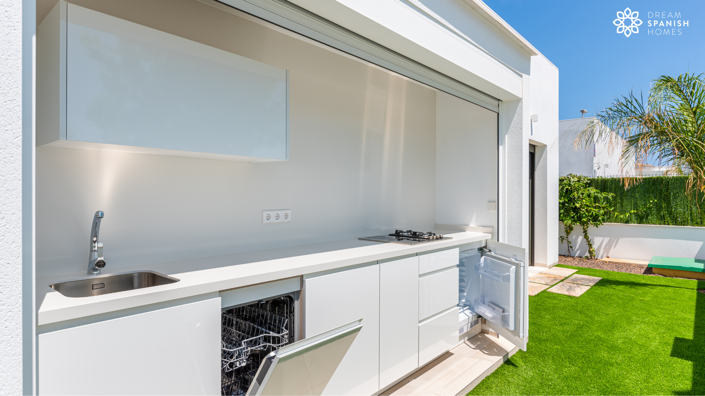 Image No.14-3 Bed House for sale