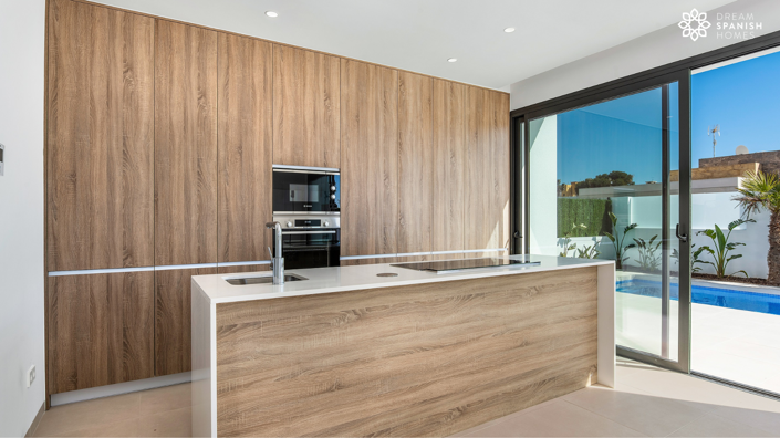 Image No.19-3 Bed House for sale