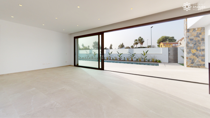 Image No.6-3 Bed House for sale