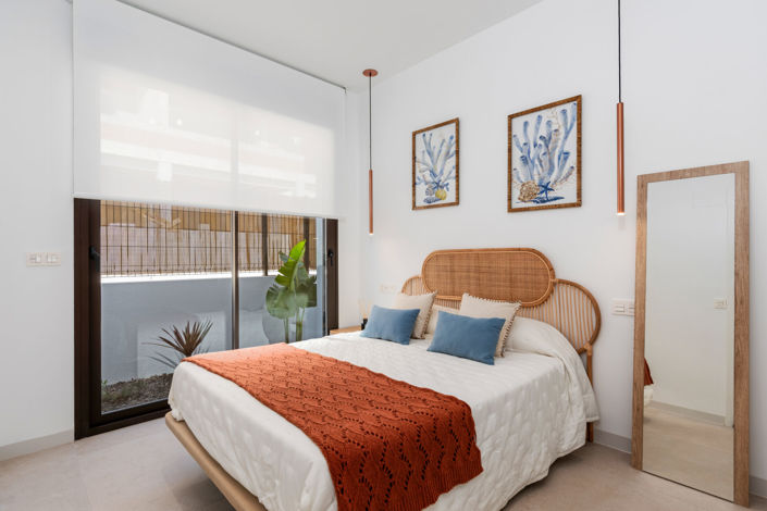 Image No.11-3 Bed House for sale