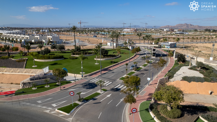 Image No.11-3 Bed House for sale