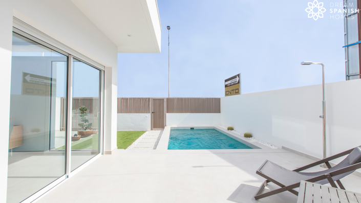 Image No.1-3 Bed House for sale