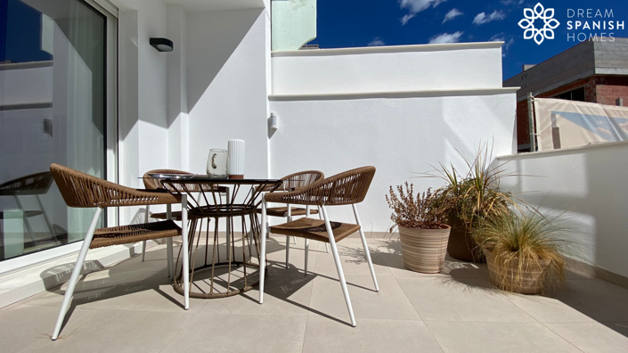 Image No.20-2 Bed Apartment for sale