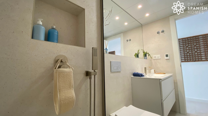 Image No.8-2 Bed Apartment for sale