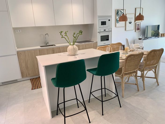 Image No.14-3 Bed House for sale