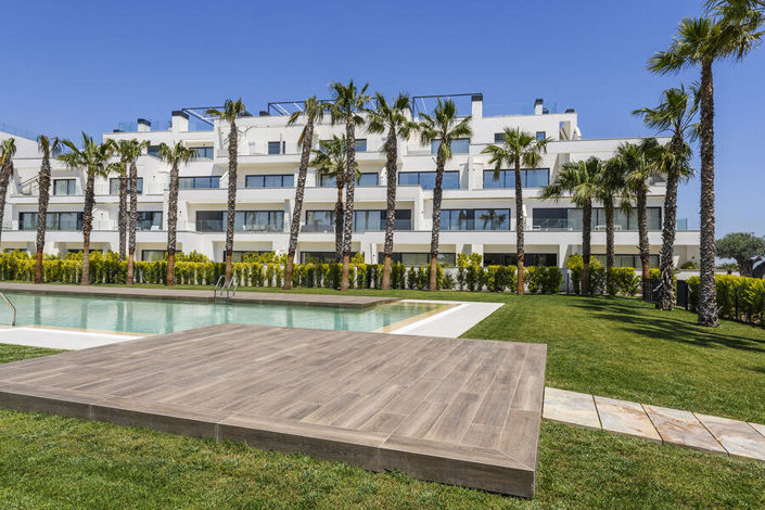 Image No.15-3 Bed Apartment for sale