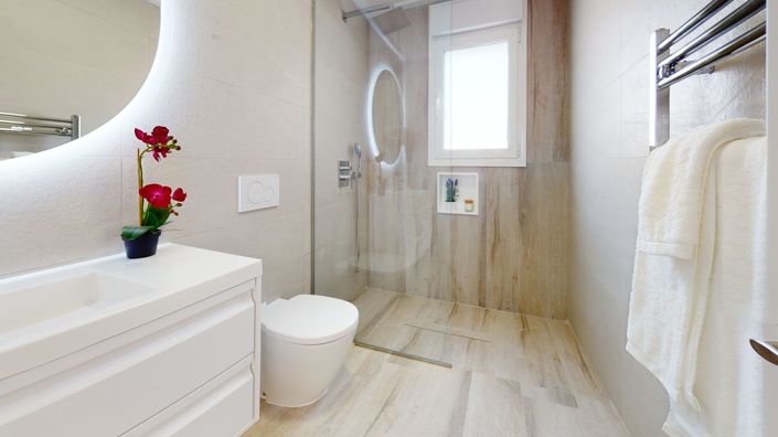 Image No.70-3 Bed Bungalow for sale