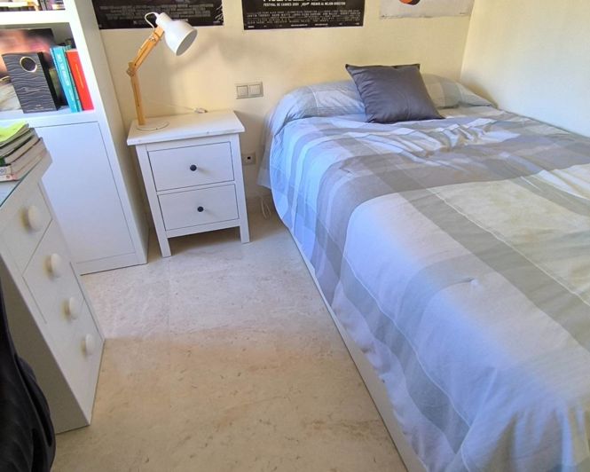 Image No.18-3 Bed Apartment for sale