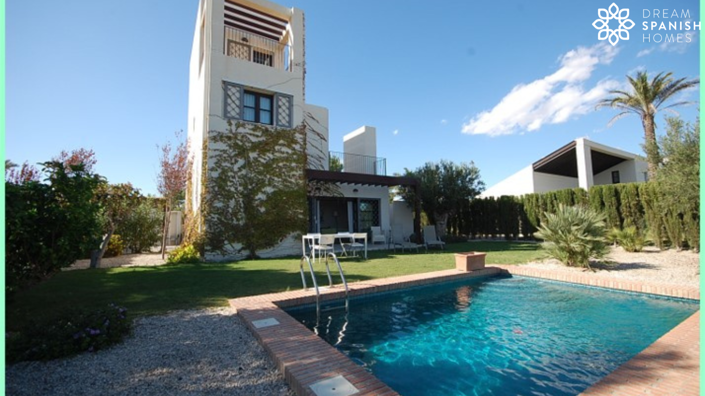 Image No.10-2 Bed House for sale