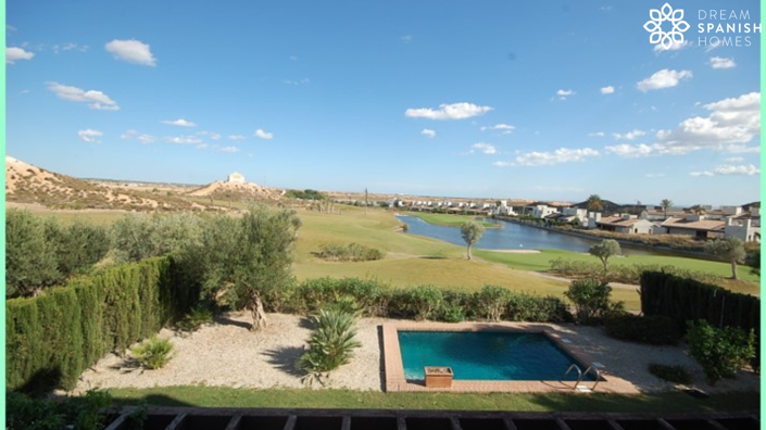 Image No.11-2 Bed House for sale