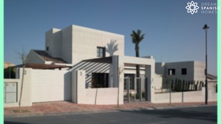 Image No.6-2 Bed House for sale