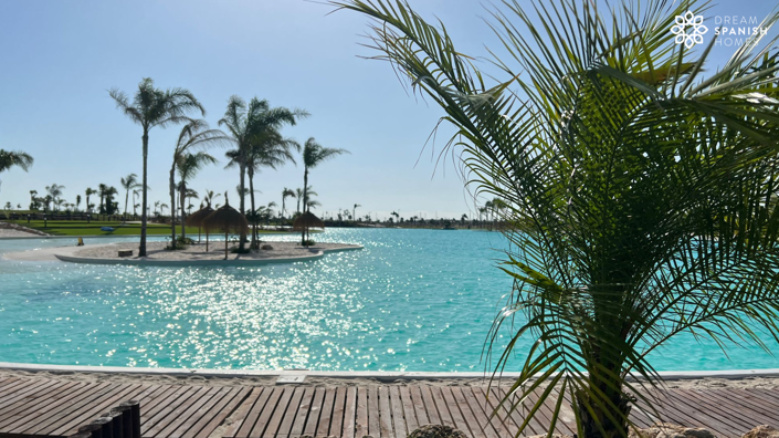 Image No.15-3 Bed House for sale