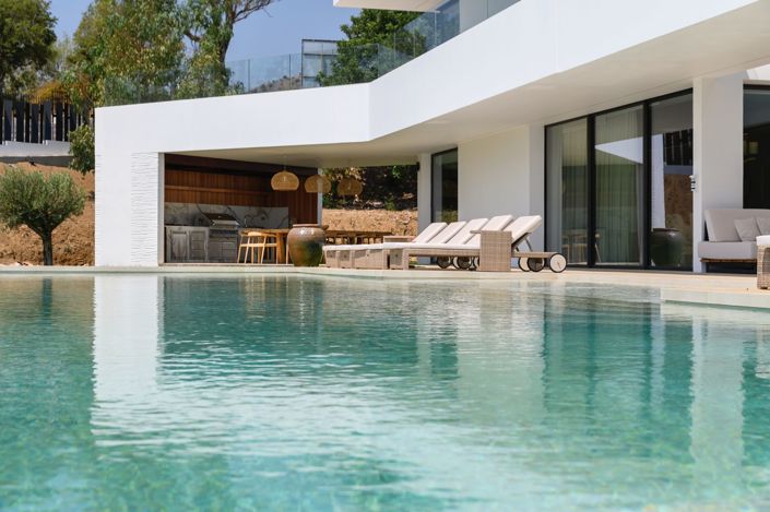 Image No.18-7 Bed House for sale