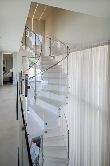 Image No.2-7 Bed House for sale