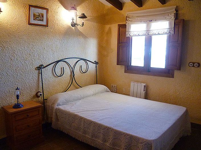 Image No.30-3 Bed Village House for sale