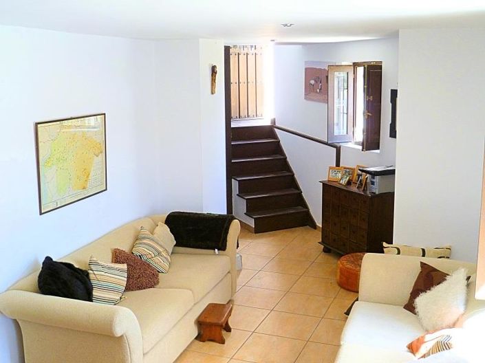 Image No.13-2 Bed Townhouse for sale