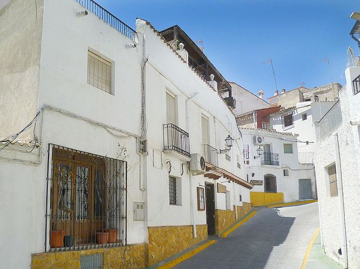 Image No.3-1 Bed Property for sale