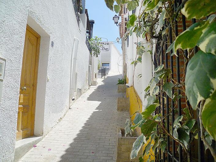 Image No.39-1 Bed Property for sale