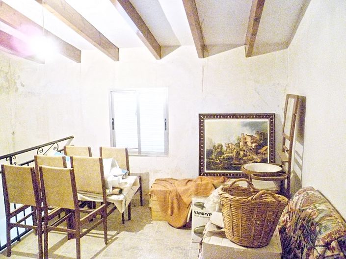 Image No.23-6 Bed Townhouse for sale