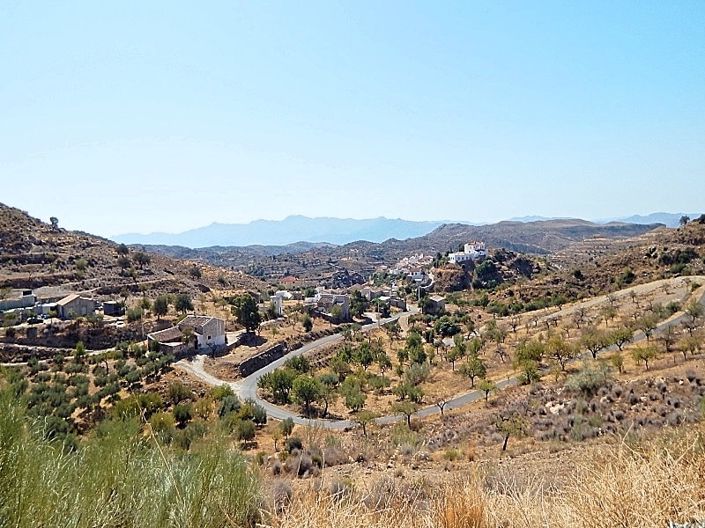 Image No.3-6 Bed Townhouse for sale