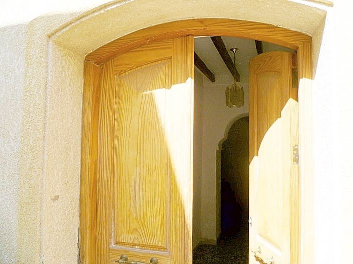 Image No.6-6 Bed Townhouse for sale