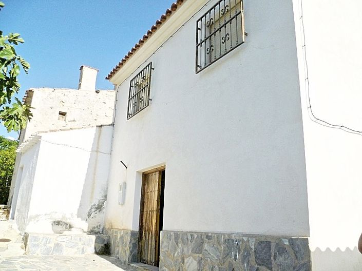 Image No.3-3 Bed Country House for sale