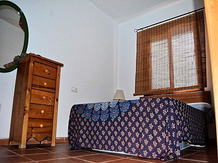 Image No.13-2 Bed Townhouse for sale