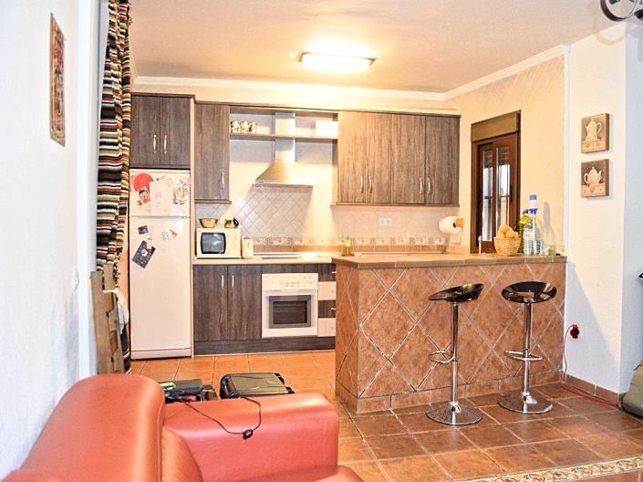 Image No.16-2 Bed Townhouse for sale