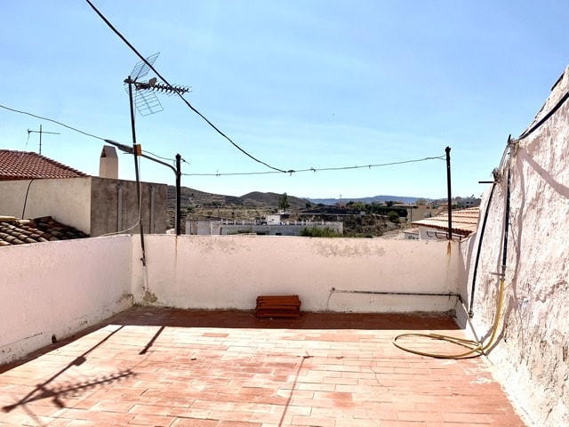 Image No.18-4 Bed Townhouse for sale