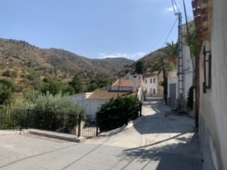 Image No.15-4 Bed Country House for sale