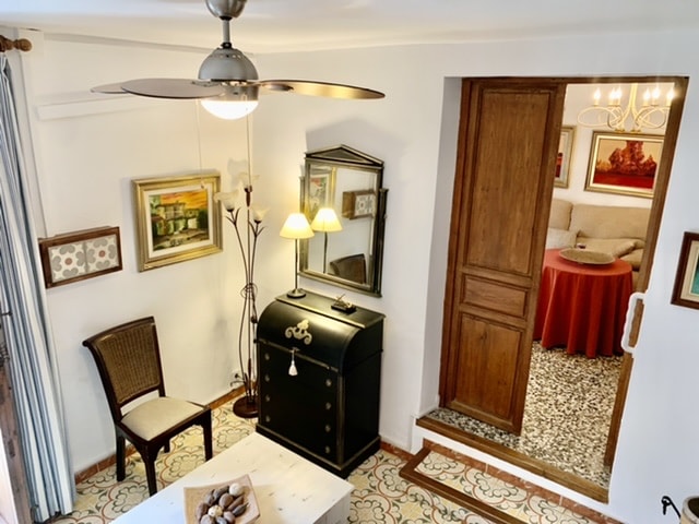 Image No.13-5 Bed Townhouse for sale