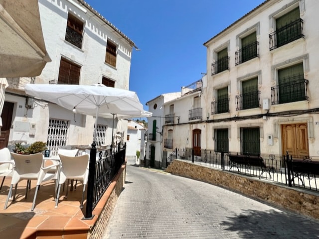 Image No.3-5 Bed Townhouse for sale